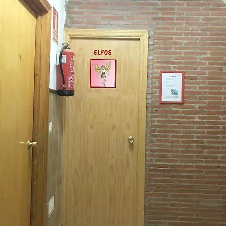 Granja Escuela Hostel *